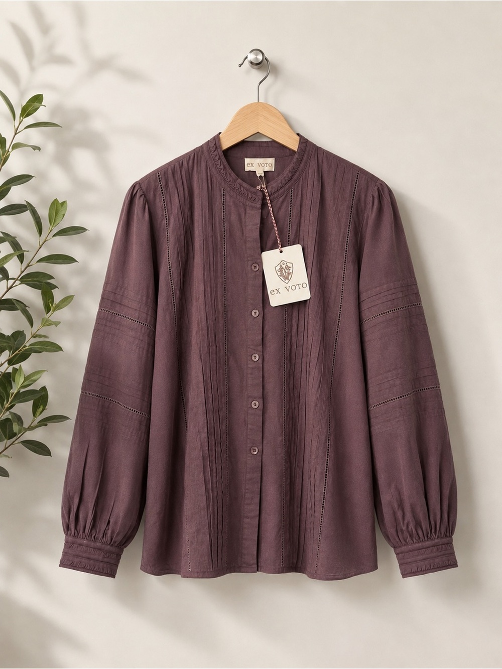 NWT: Ex Voto Olivia Long Sleeve Glous in Plum Size M